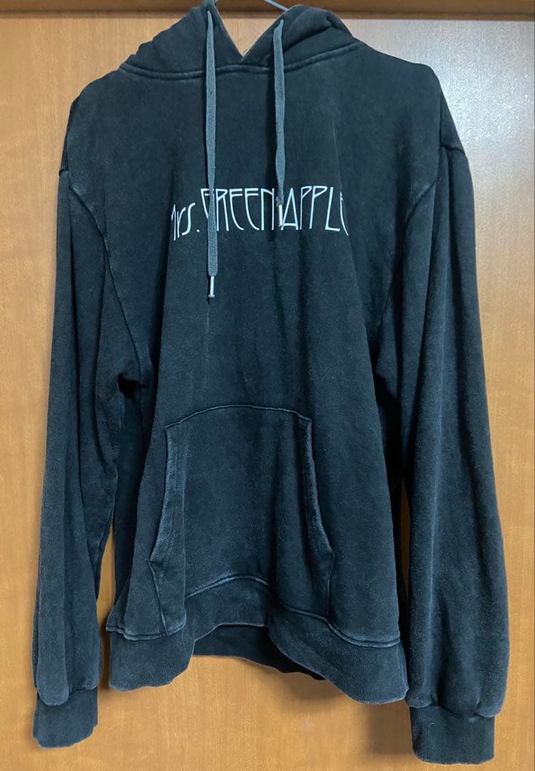 ミセスグリーンアップル　バベルの塔　フーディ　Mサイズ　USED★ ミセスグリーンアップル バベルの塔 フーディ Mサイズ - メルカリ