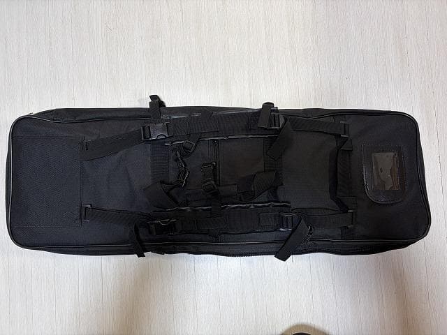 あ*き様 ジャンク扱い・10禁エアガンセット+ホルスター+ライフルケース