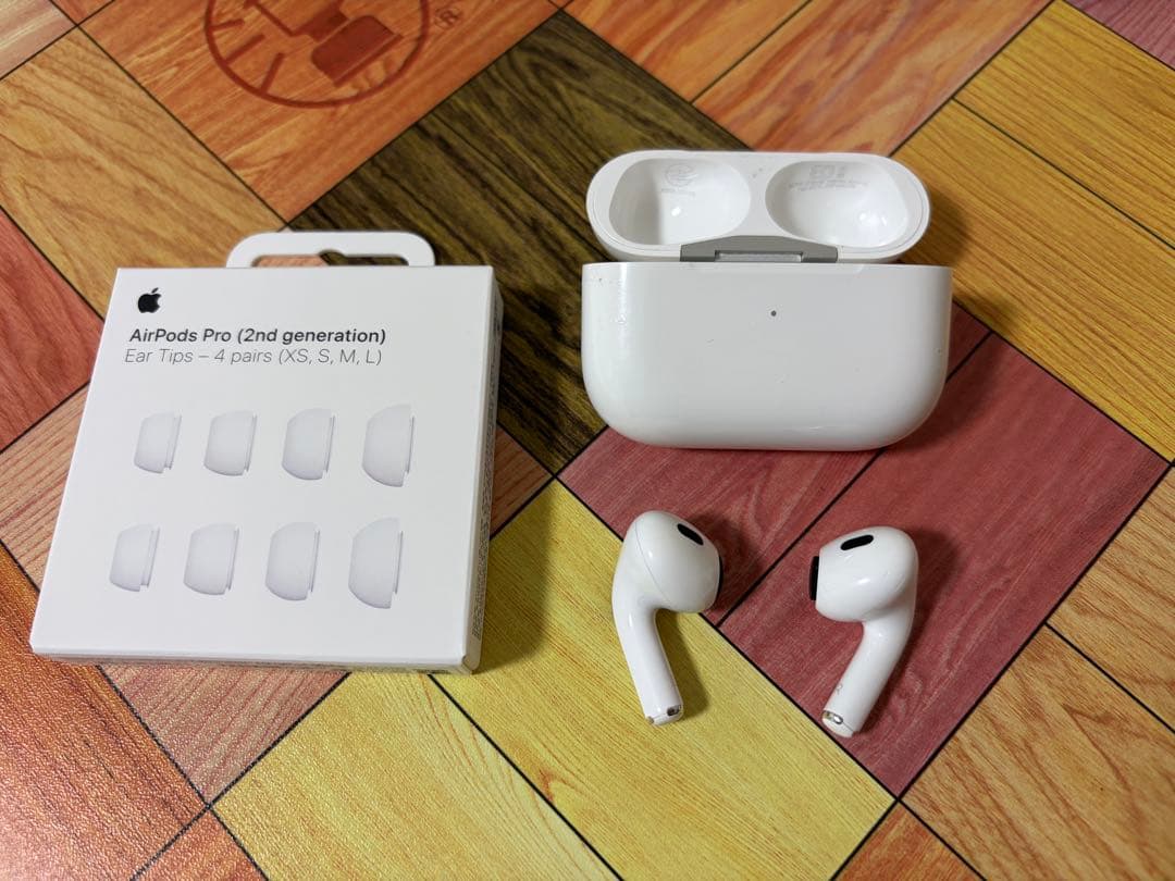 AirPods Pro 第2世代 純正イヤーチップ新品付 動作良好 キズあり AHAStyle AirPods Pro / Pro2 イヤーチップ 2セット入り イヤーピース