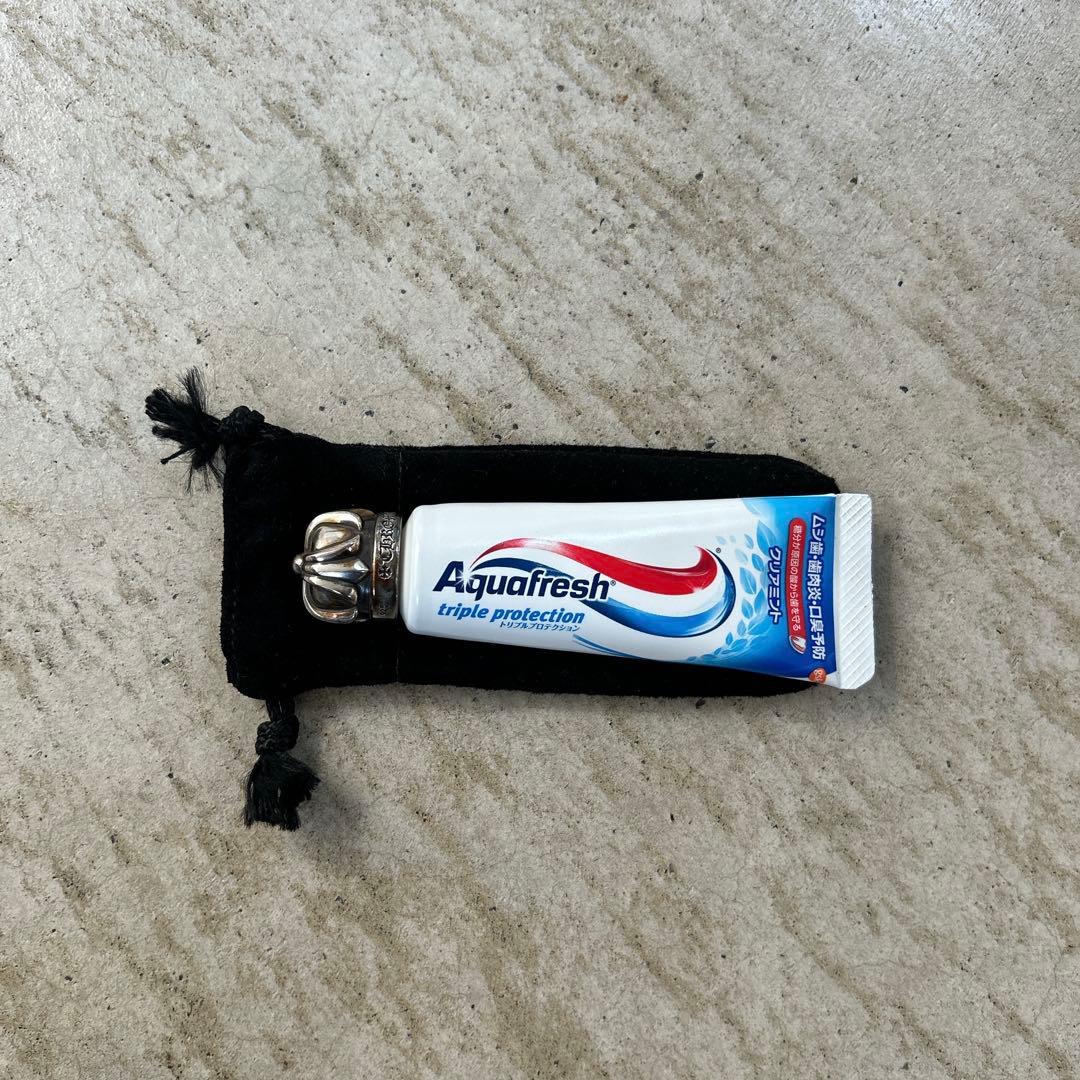 クロムハーツ、歯磨き粉非売品、新品 クロムハーツ、歯磨き粉フタ非売品、新品 - メルカリ