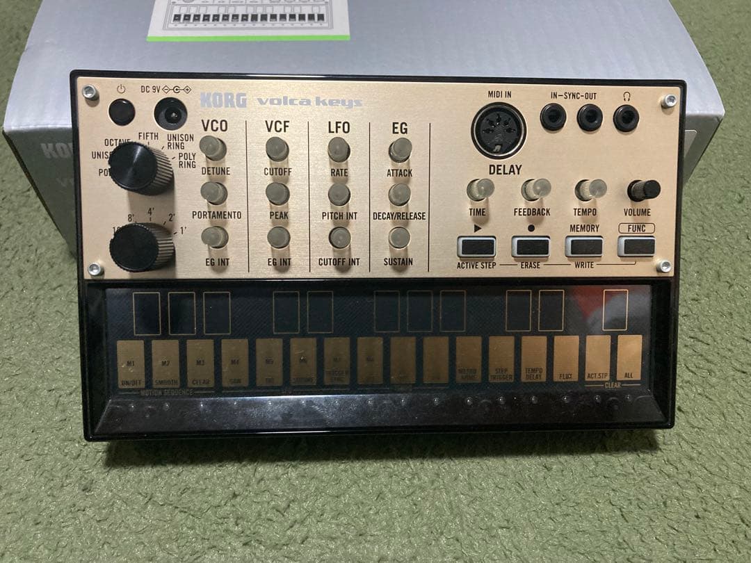KORG volca keys アナログシンセサイザー 本体 - メルカリ