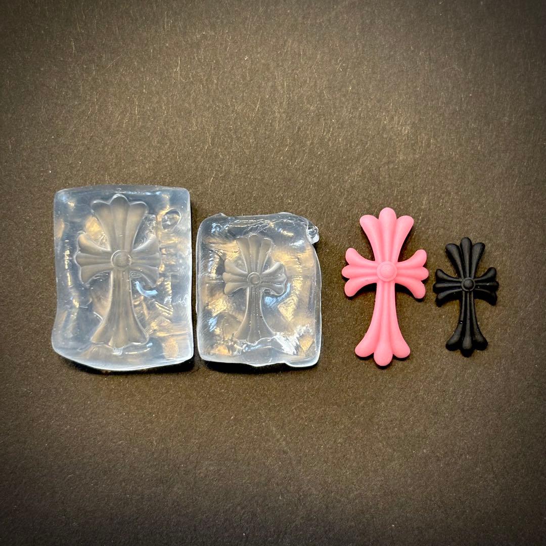 現品 ネイルパーツ クロスモールド 十字架 3Dパーツ - メルカリ