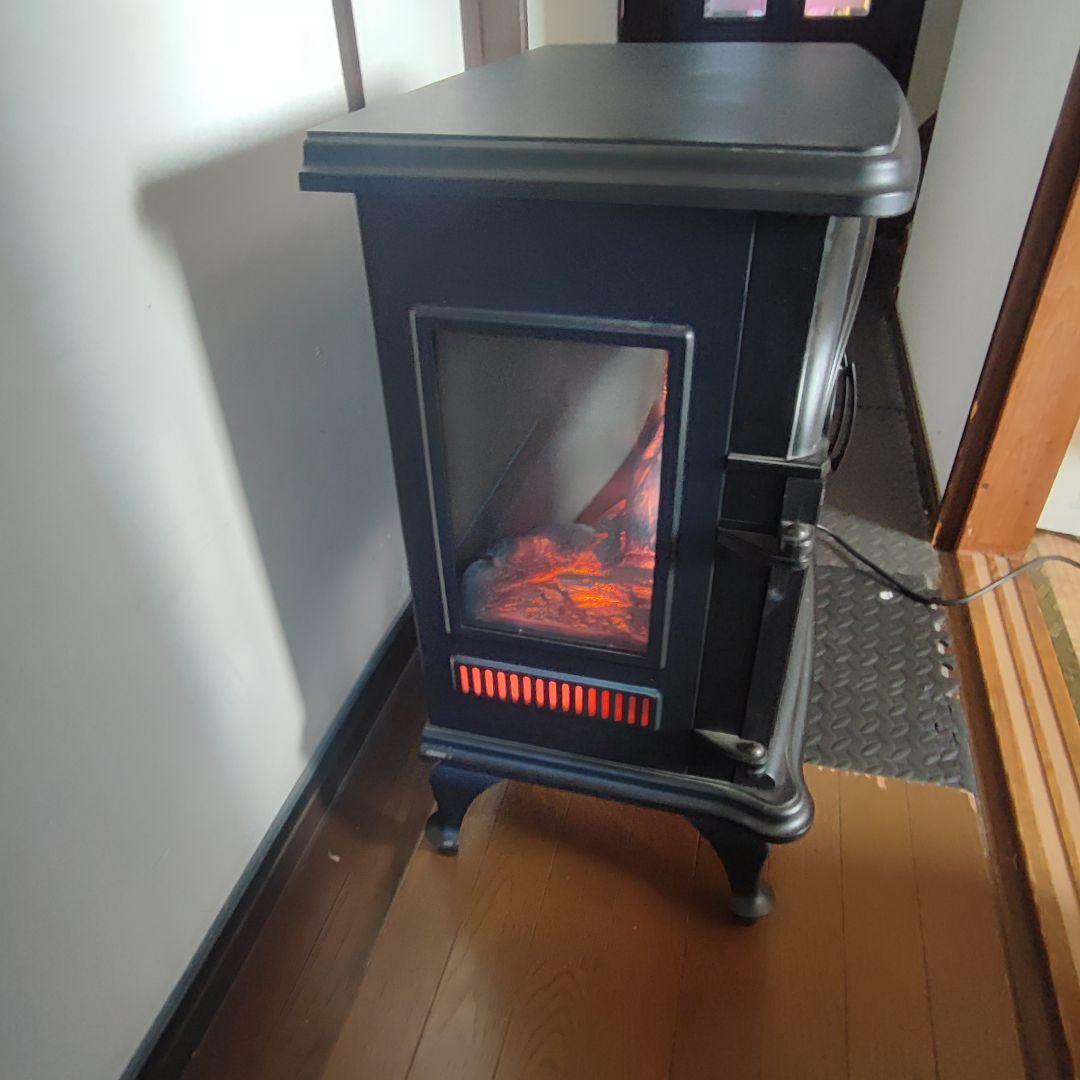 引取限定・近隣配送可】ニトリ ワイド暖炉型ファンヒーター（中古