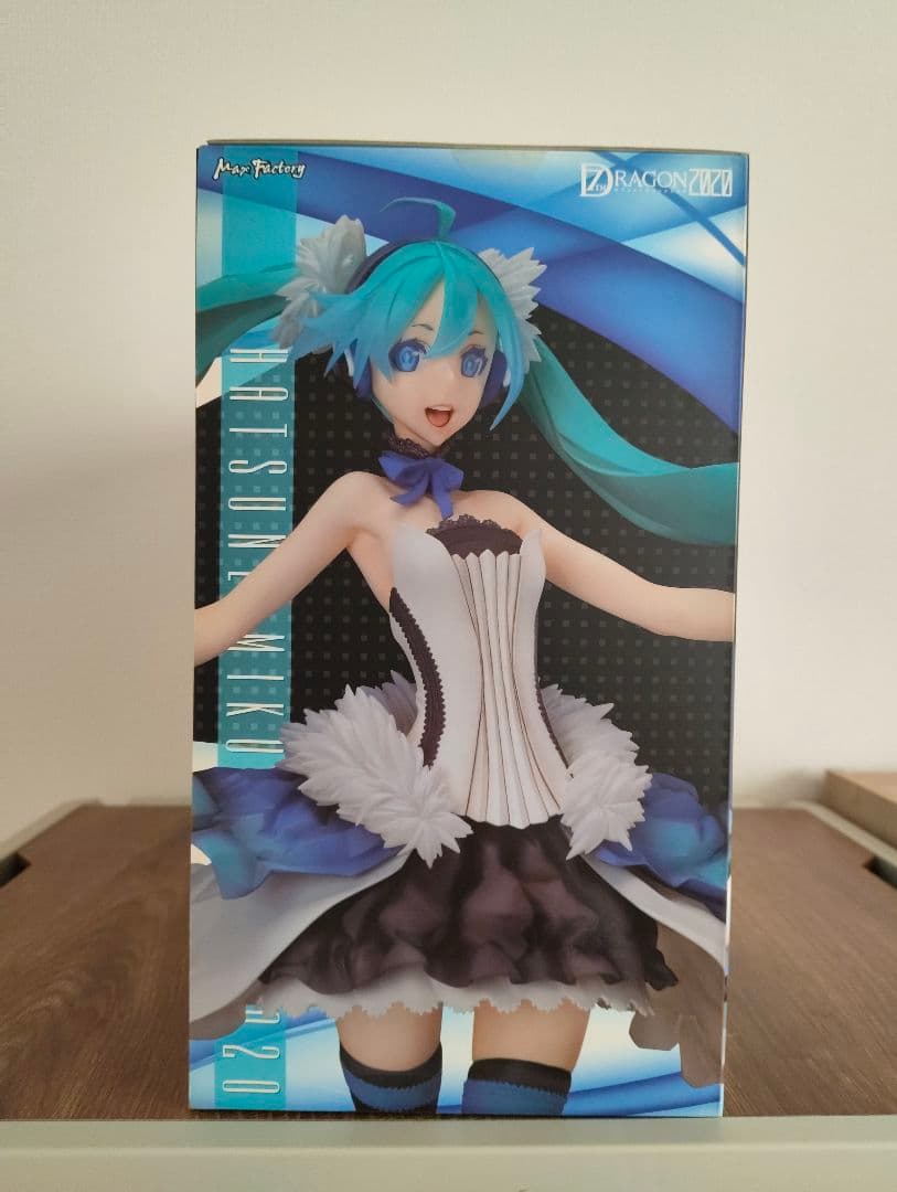 セブンスドラゴン 初音ミク TYPE2020 1/7スケールフィギュア - メルカリ