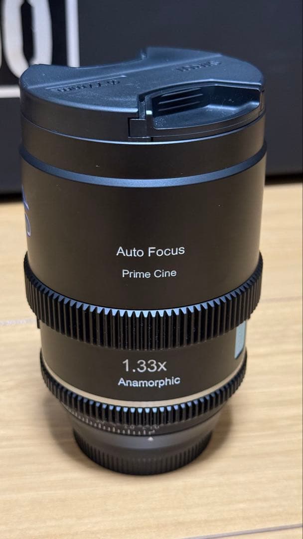 SIRUI 40mm T1.8 1.33X アナモルフィックレンズ、Eマウント