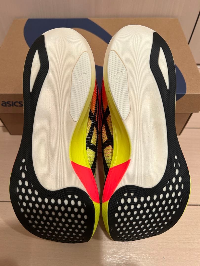 u*c様 週末価格‼️asics メタスピードエッジパリ　25.5cm 新品未使