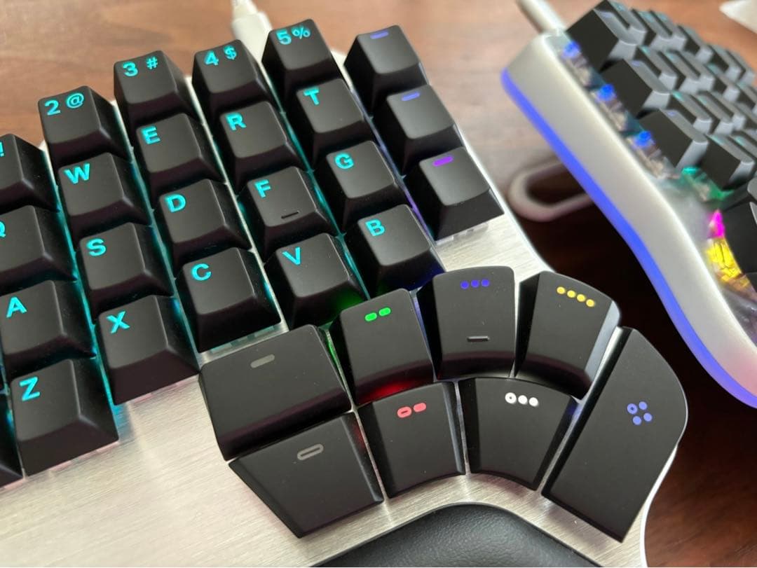 Dygma Defy キーボード 左右分割 左右分離 分割キーボード - メルカリ