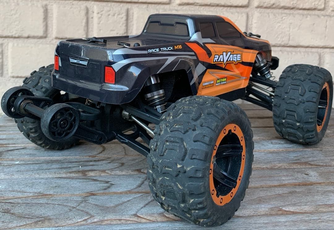 HBX haiboxing 16889PRO ブラシレス　激レア希少　入手困難 HBX haiboxing 16889aPRO ブラシレス 激レア希少 入手困難 - メルカリ