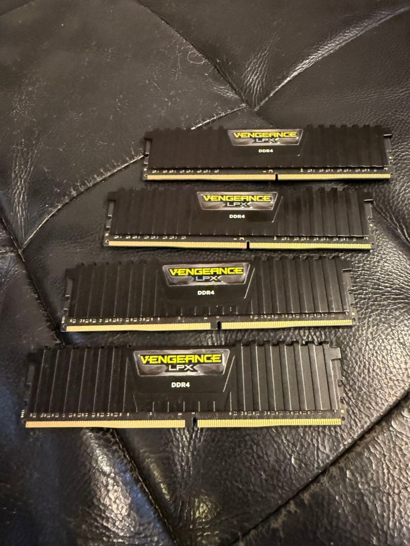 Corsair Vengeance DDR4 メモリ 24g 8g×2/2g×2 Corsair Vengeance DDR4 メモリ 24g 8g×2/2g×2 Corsair Vengeance DDR4