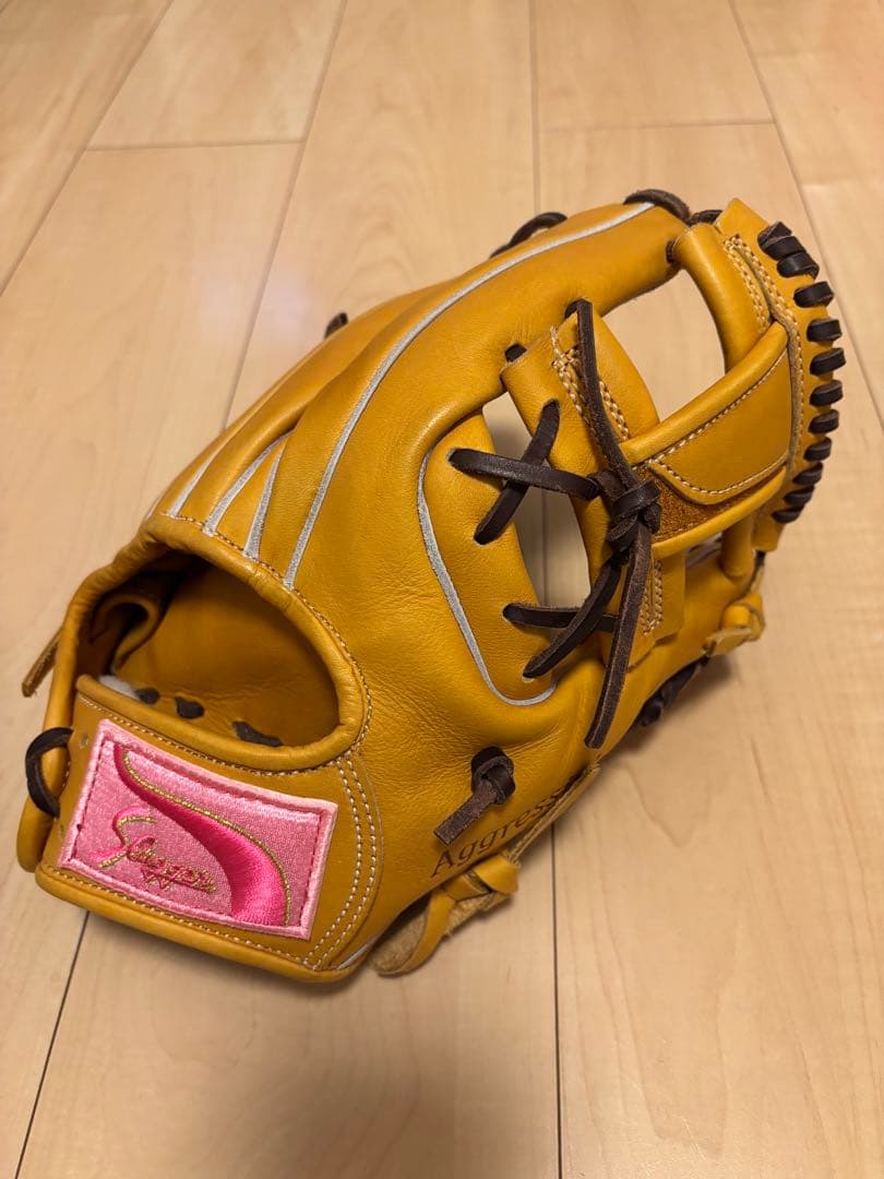 スラッガー イエロー グローブ True Professionals 久保田スラッガー 限定品 蛍光イエロー×ブラック | 中古野球用品販売の