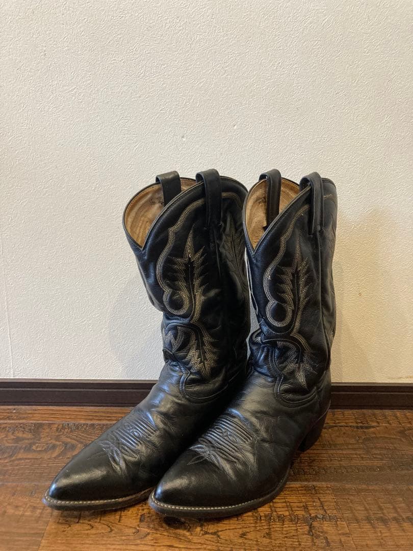 Tony Lama[トニーラマ]刺繍レザーウエスタンブーツvintage 80s USA製 Tony Lama ウエスタンブーツです。 サイズ4 1/2C。状態良好