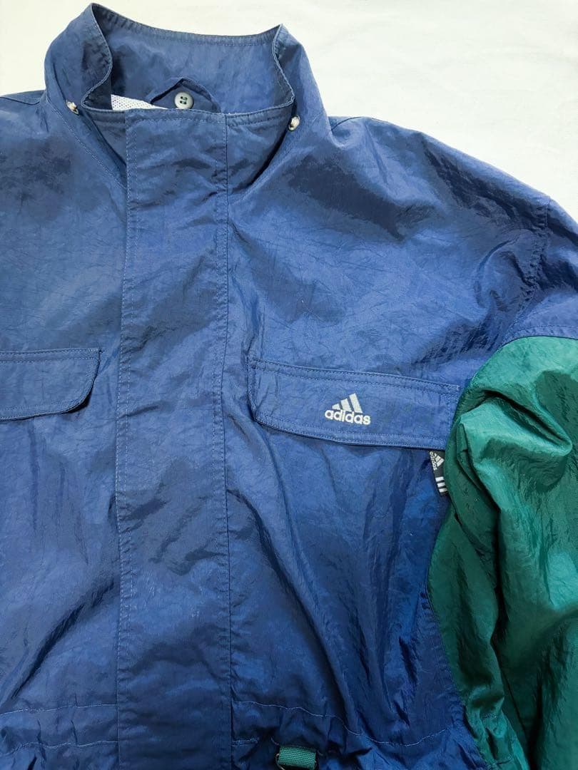 90s アディダス adidas ナイロンジャケット万国旗タグ 背面ロゴ 刺繍