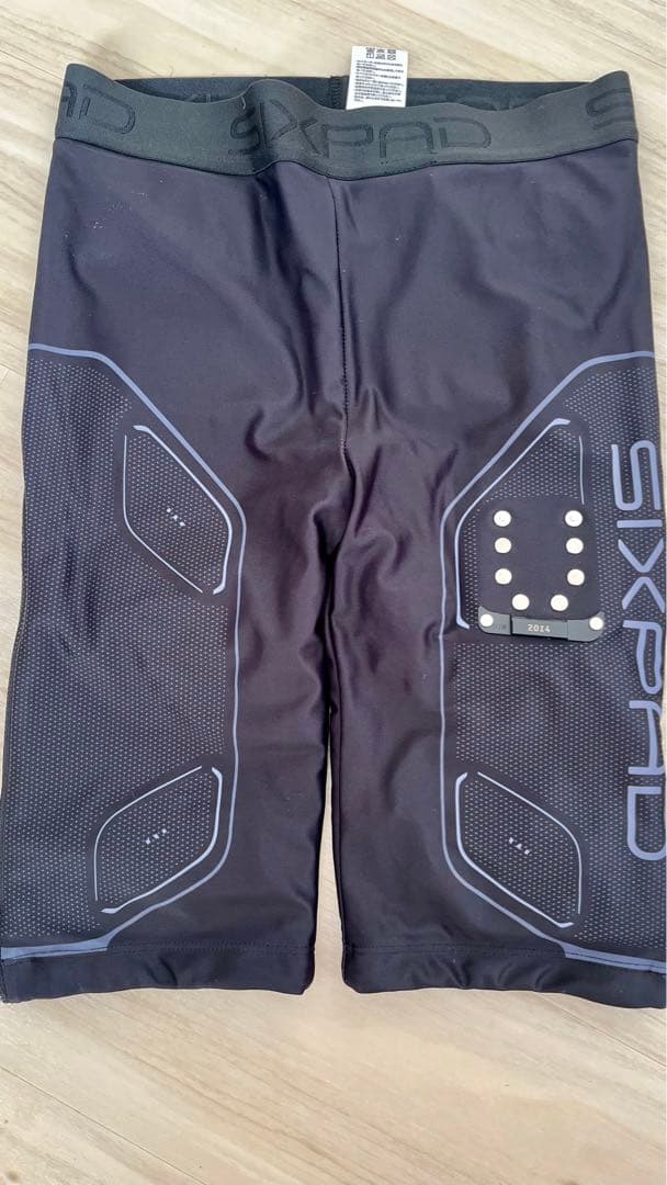 《正規品》シックスパッド　パワースーツ　レディースM　上下セット