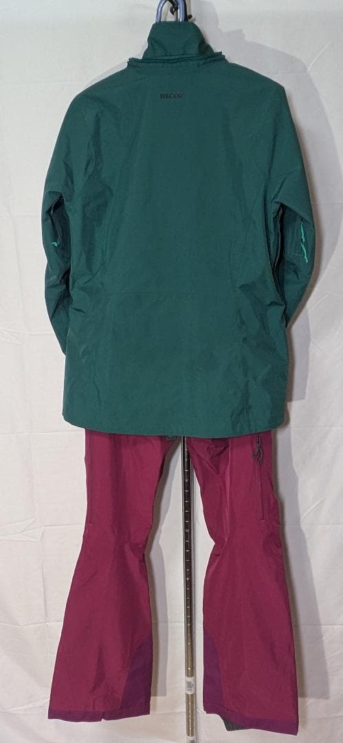 ②Patagonia スキーウエア 上(S)/下(XS) セット 美品！