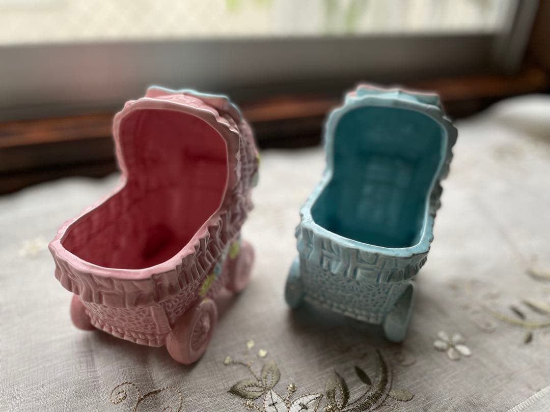 ベビーカー型 乳母車 陶器 小物入れ 花瓶 鉢 - メルカリ