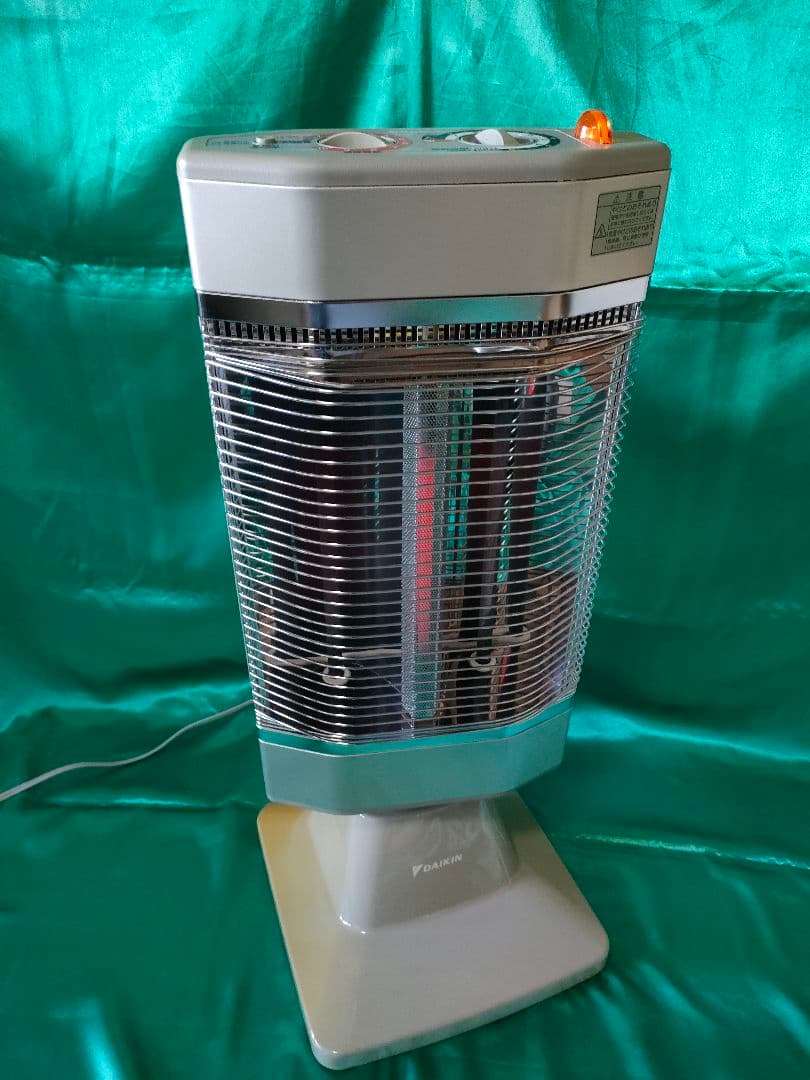 中古良品】ダイキン 遠赤外線 セラムヒート ERFT11LS 保証付 【中古