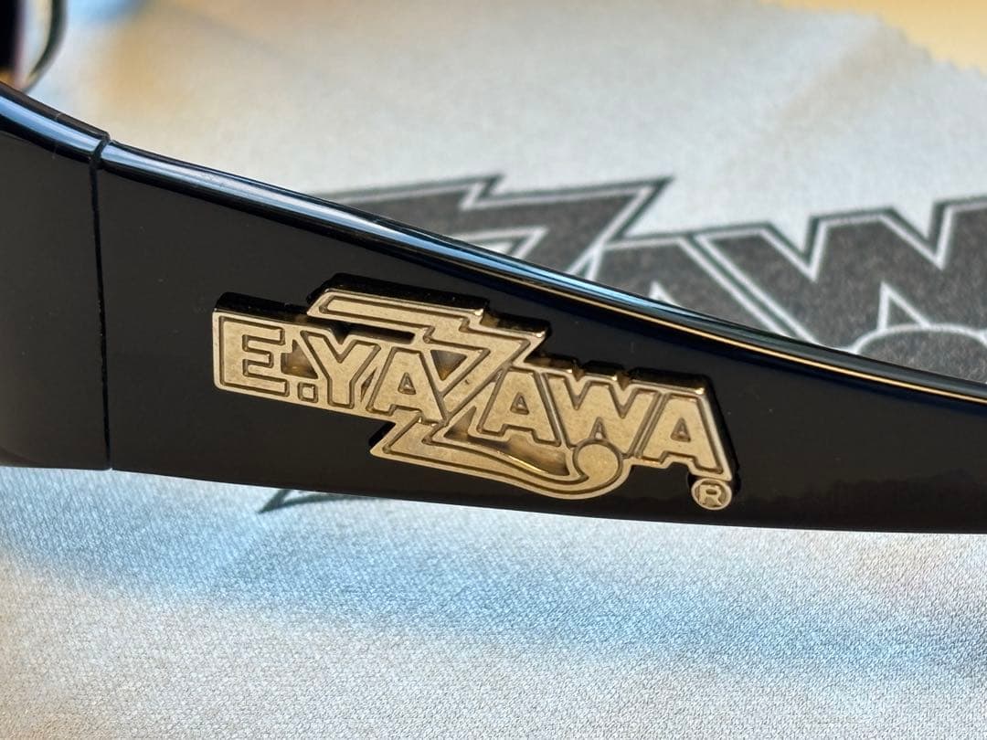 矢沢永吉/サングラス/グッズ/キャッツアイ/限定/ロゴ/箱付/YAZAWA/レア