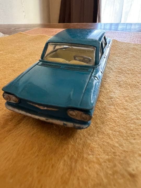 シボレーコルベア 1961年製　コーギートイズ　　箱無し シボレーコルベア 1961年製 コーギートイズ 箱無し シボレーコルベア