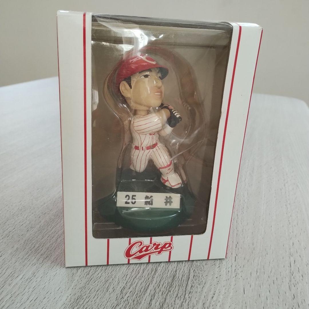 広島東洋カープ　新井　首振り人形　ボブルヘッド カープ新井監督の首振り人形 先着2万人にプレゼント 4月の2試合 | 広島
