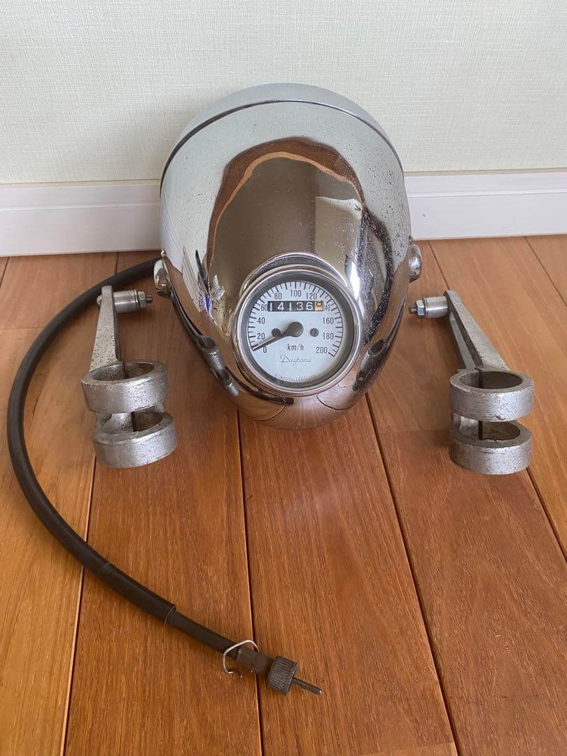【希少】Daytona スピードメーター埋め込みヘッドライト　ケーブル付き 希少】Daytona スピードメーター埋め込みヘッドライト ケーブル付き