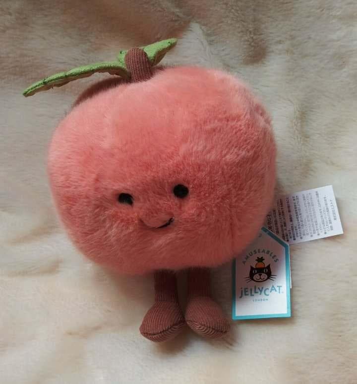 ジェリーキャット桃ももぬいぐるみJellycat Amuseable Peach - メルカリ