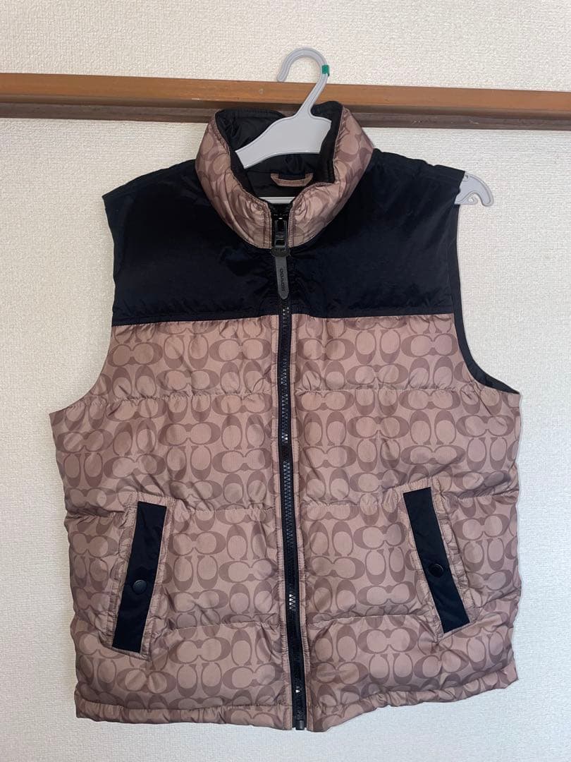COACH ベスト　ダウンベスト　最終値下げ‼️ 中古・古着通販】COACH (コーチ) ダウンベスト ベージュ×ブラック