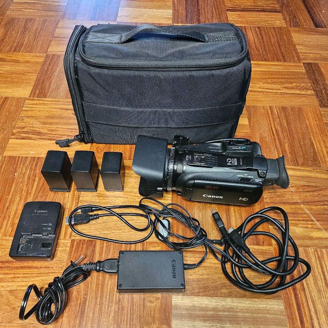 【匿名配送】Canon XA30業務用HDビデオカメラ バッテリー3個ケース付き 匿名配送】Canon XA30業務用HDビデオカメラ バッテリー3個ケース付きの