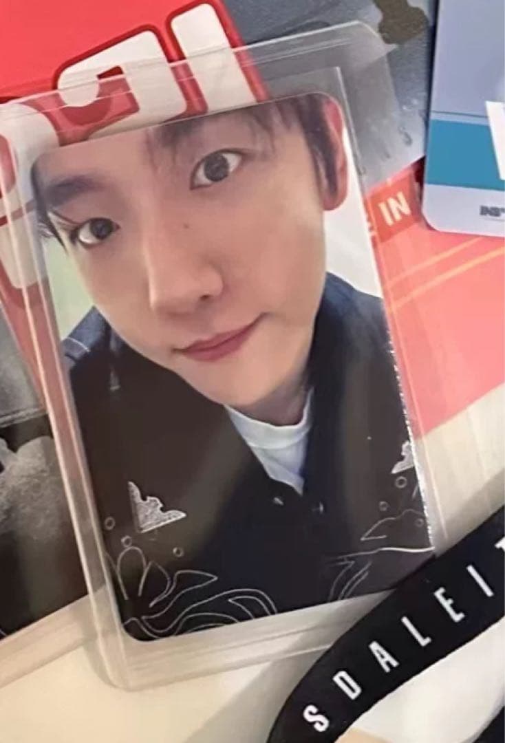 EXO  ベッキョン　入場特典　トレカ　ベトナム② EXO ベッキョン トレカ セット - メルカリ