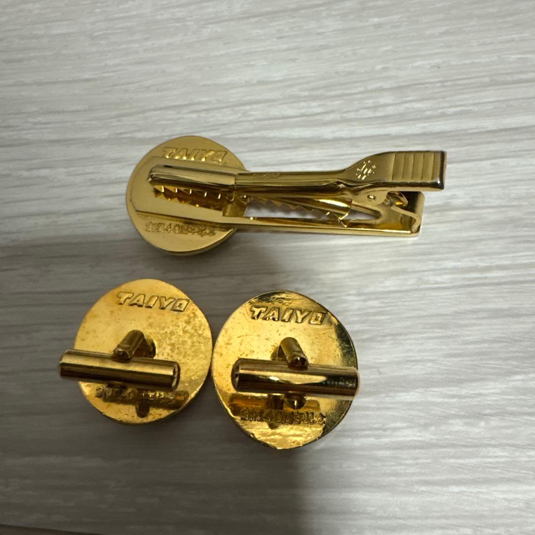 岡本太郎 TAIYO カフス タイピン セット 箱付 - メルカリ