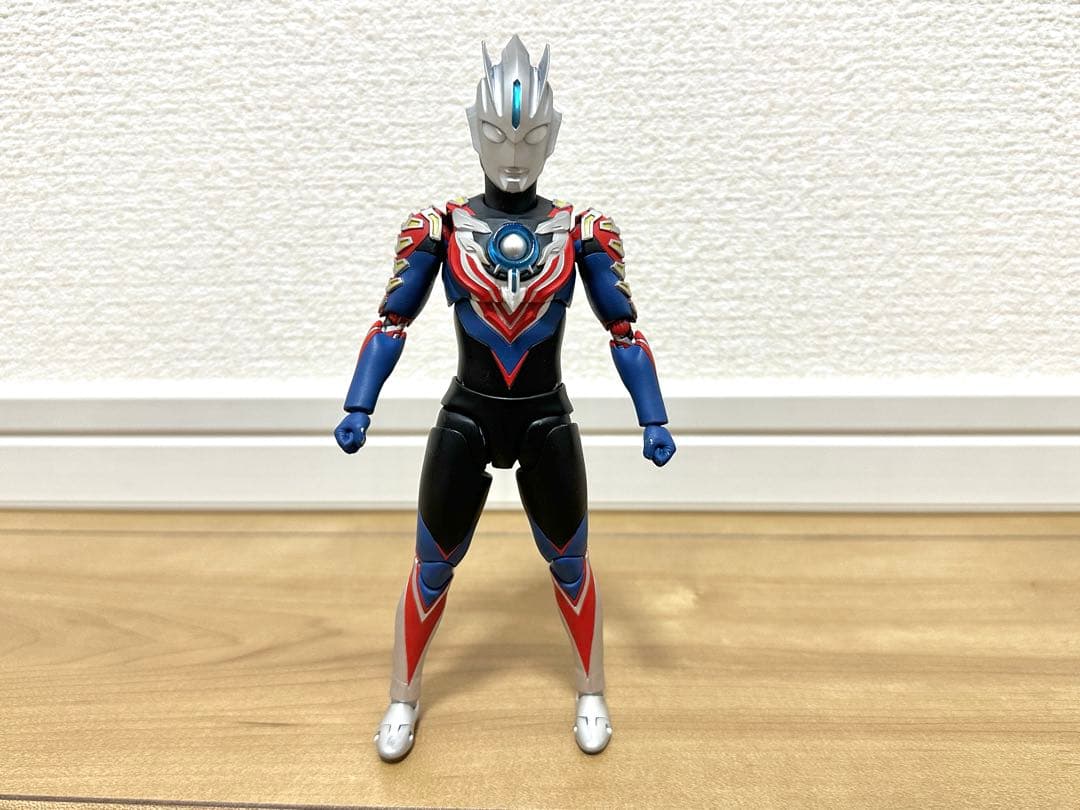 改造 発光 ウルトラマンオーブ ハリケーンスラッシュ S.H.Figuarts