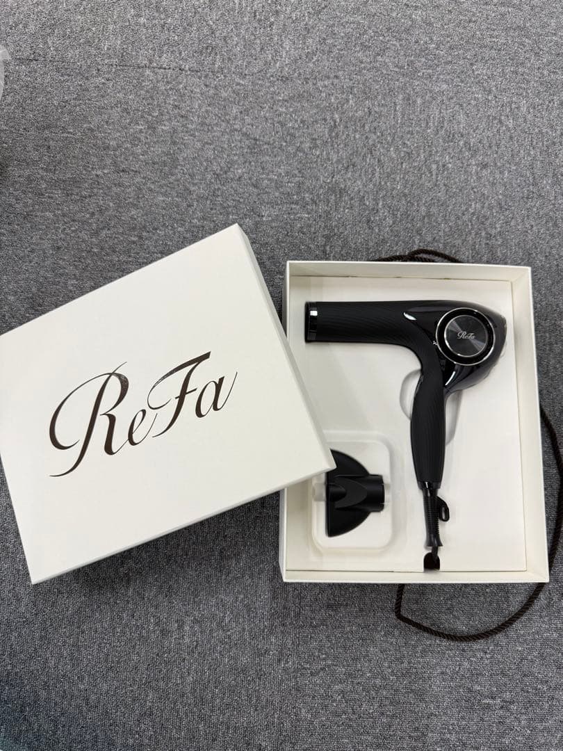 ReFaリファ ビューテック ドライヤー プロ ブラック - メルカリ