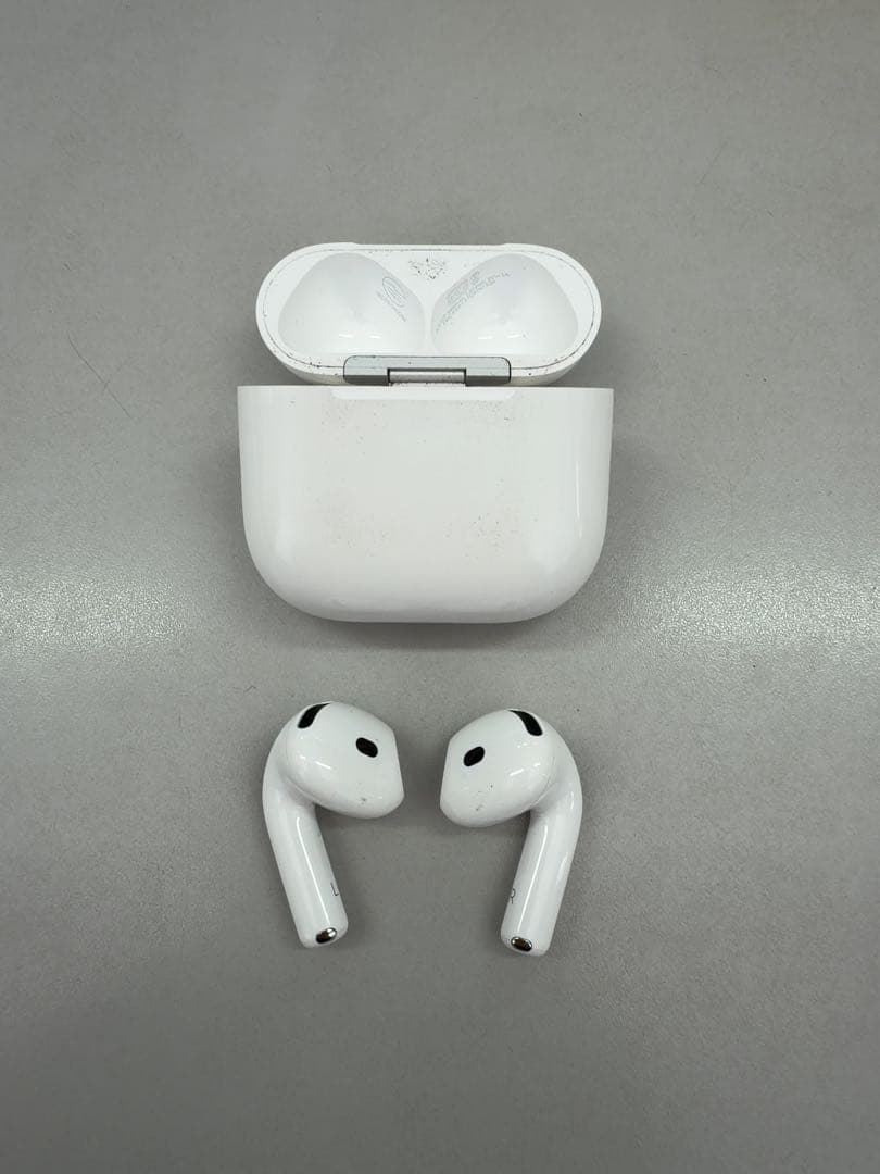 み*ら様 AirPods 4ノイキャン有 アクティブノイズキャンセリング搭載AirPods 4を購入 - Apple（日本）