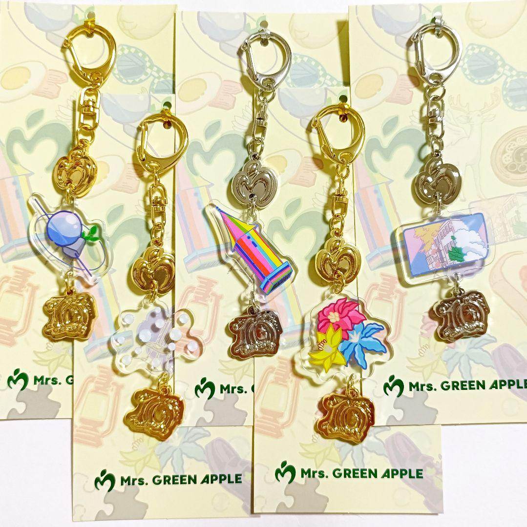 5点セット Mrs. GREEN APPLE ランダムチャームキーホルダー - メルカリ