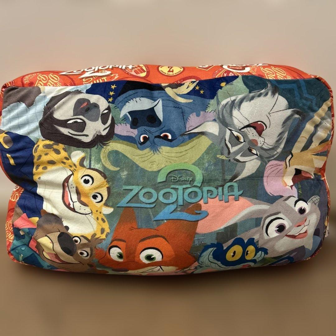 ズートピア2 超ドでかっ！もちもちクッション - メルカリ