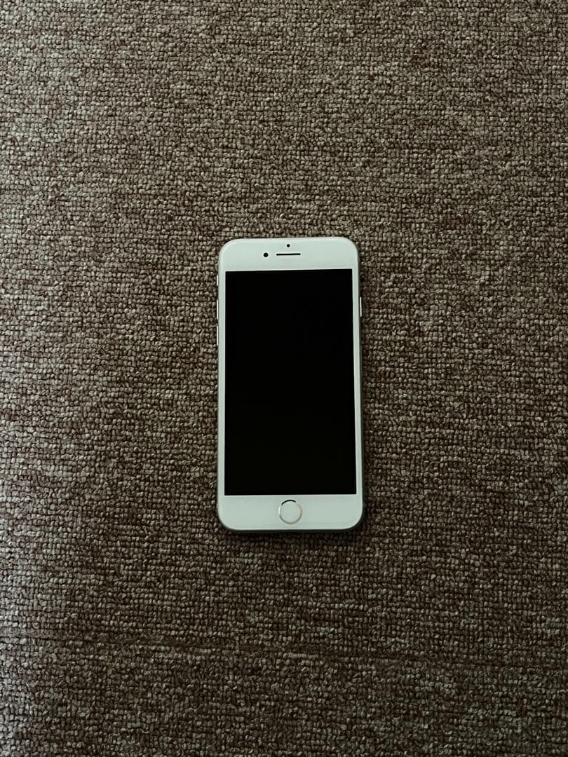 iPhone8 本体 64GB - メルカリ