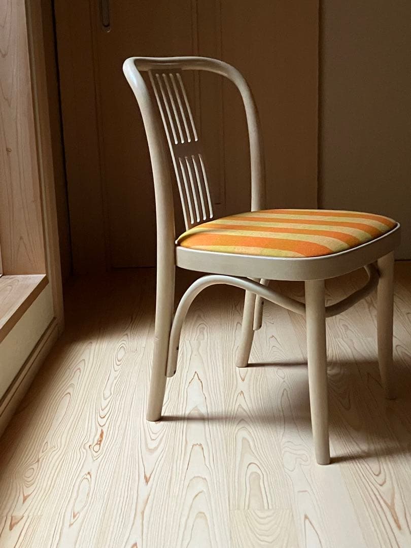秋田木工　ダイニングチェア　張替え済　北欧　国産ビンテージ　ブランド家具 秋田木工 ダイニングチェア「503-OU」ナラ材ホワイトオーク色 PVC