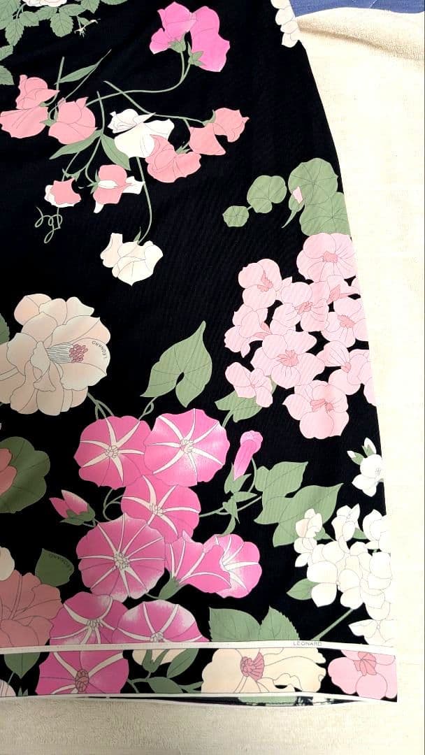 レオナール Leonard 美品 綺麗な 花柄ラップスタイルワンピース