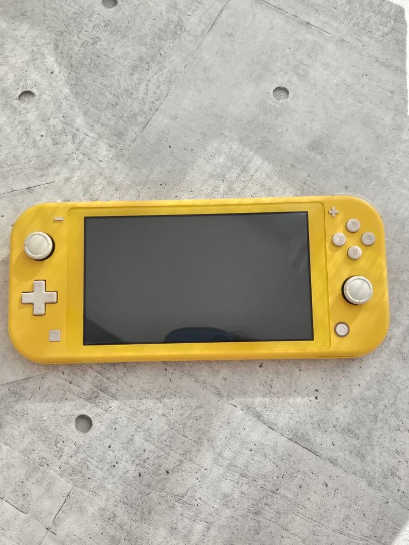 Nintendo Switch Lite イエロー本体のみ Amazon.co.jp: Nintendo Switch Lite イエロー : ゲーム