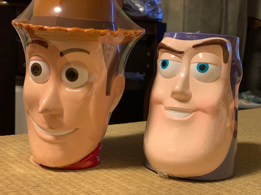 期間限定値下げ中Toy Story マグ　ウッディ　バズ・ライトイヤー 限定品】ウッディ バズライトイヤー トランスフォーム・ビークル TDR