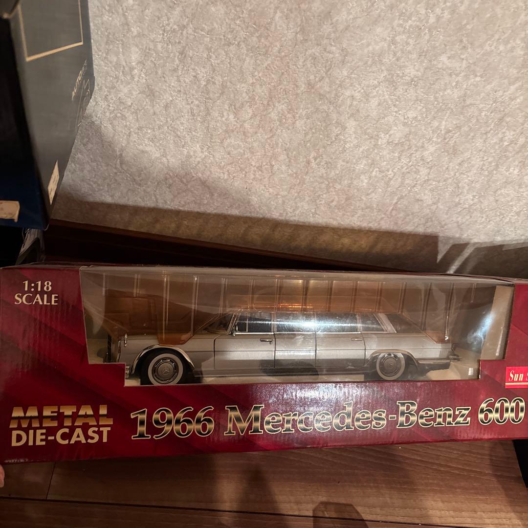 1966 Mercedes-Benz 6001/18スケール ダイキャストモデル 1966 Mercedes-Benz 6001/18スケール ダイキャストモデル 1966