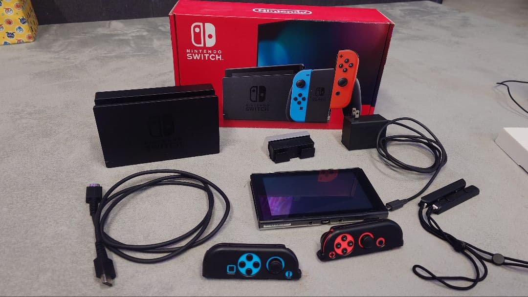 バッテリー強化版Nintendo Switch 本体 美品 Amazon.co.jp: 【整備済み品】 Nintendo Switch ニンテンドー スイッチ