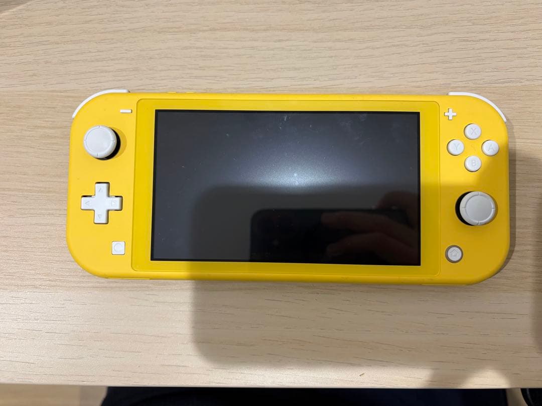 Nintendo Switch Lite イエロー Amazon.com: Nintendo Switch Lite - Yellow : Video Games