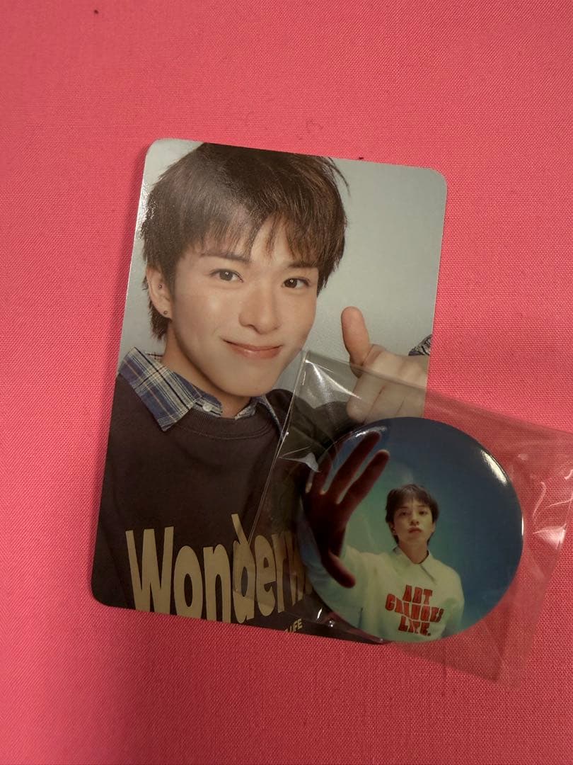 TREASURE Wonderwall アサヒ トレカ＋ピンバッジ - メルカリ