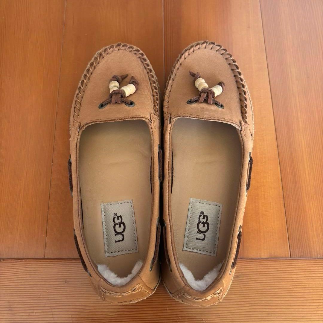 UGG アグ 靴 ブラウン 22センチ モカシン - メルカリ