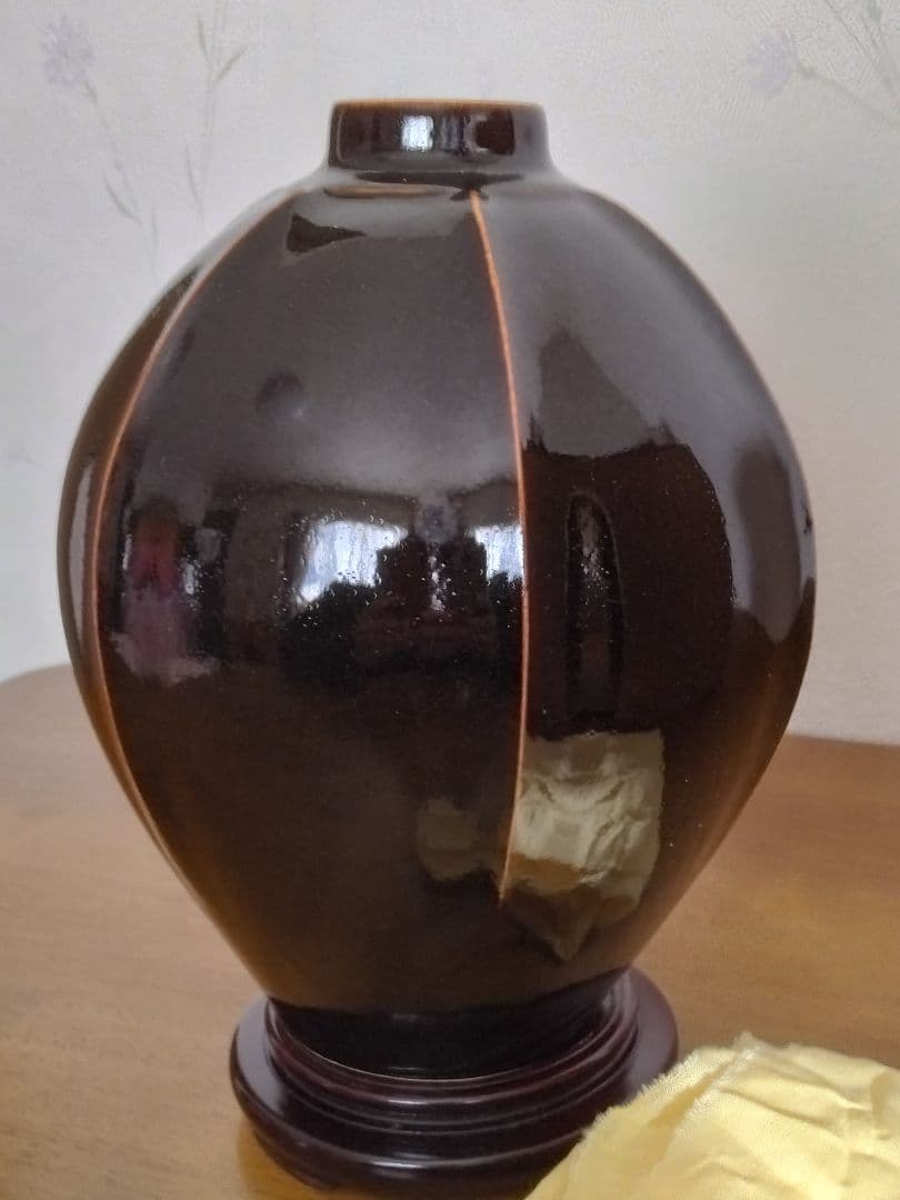 宮下善壽　天目釉瓜形花壺　日展無鑑査