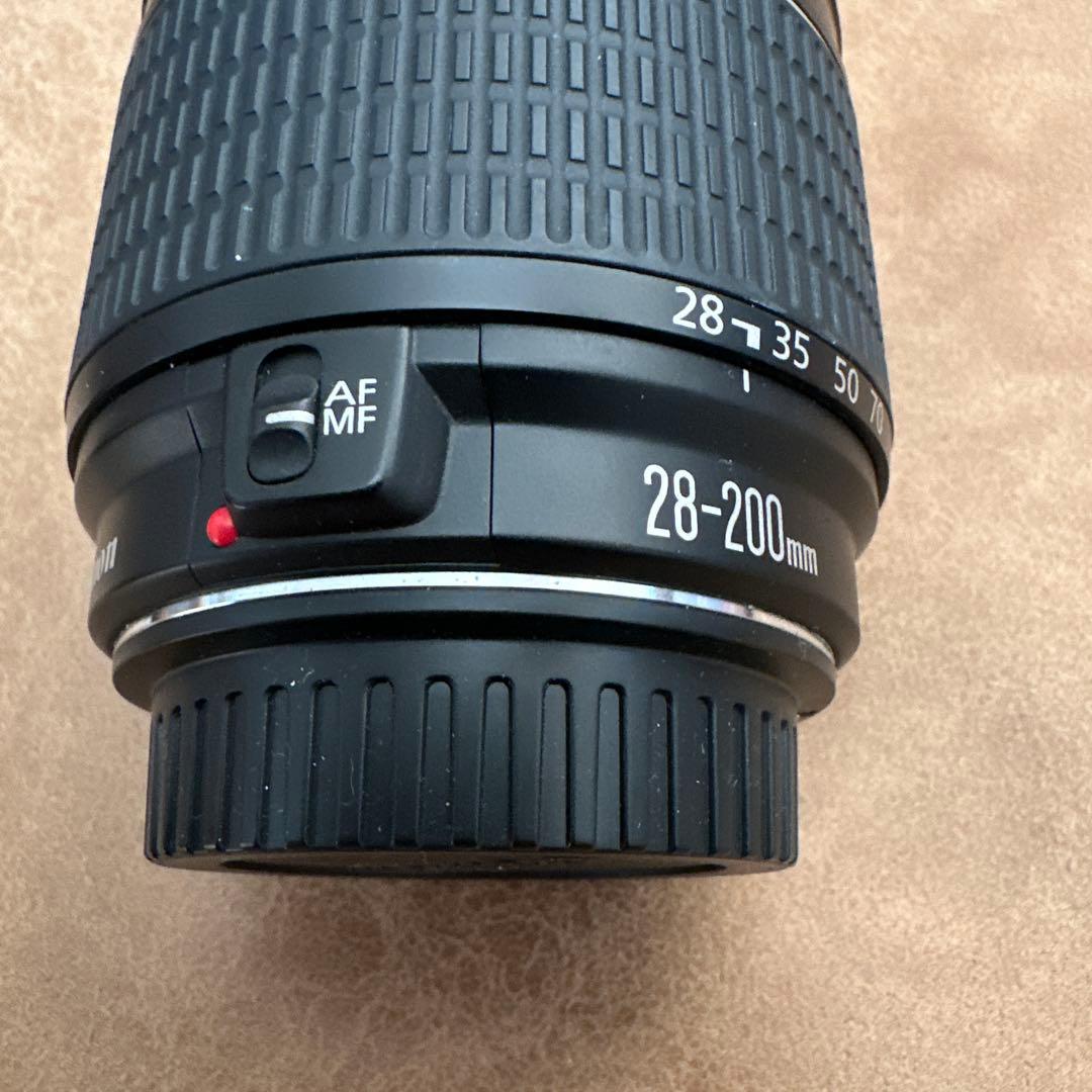 EF28-200mm f/3.5-5.6 USMレンズ