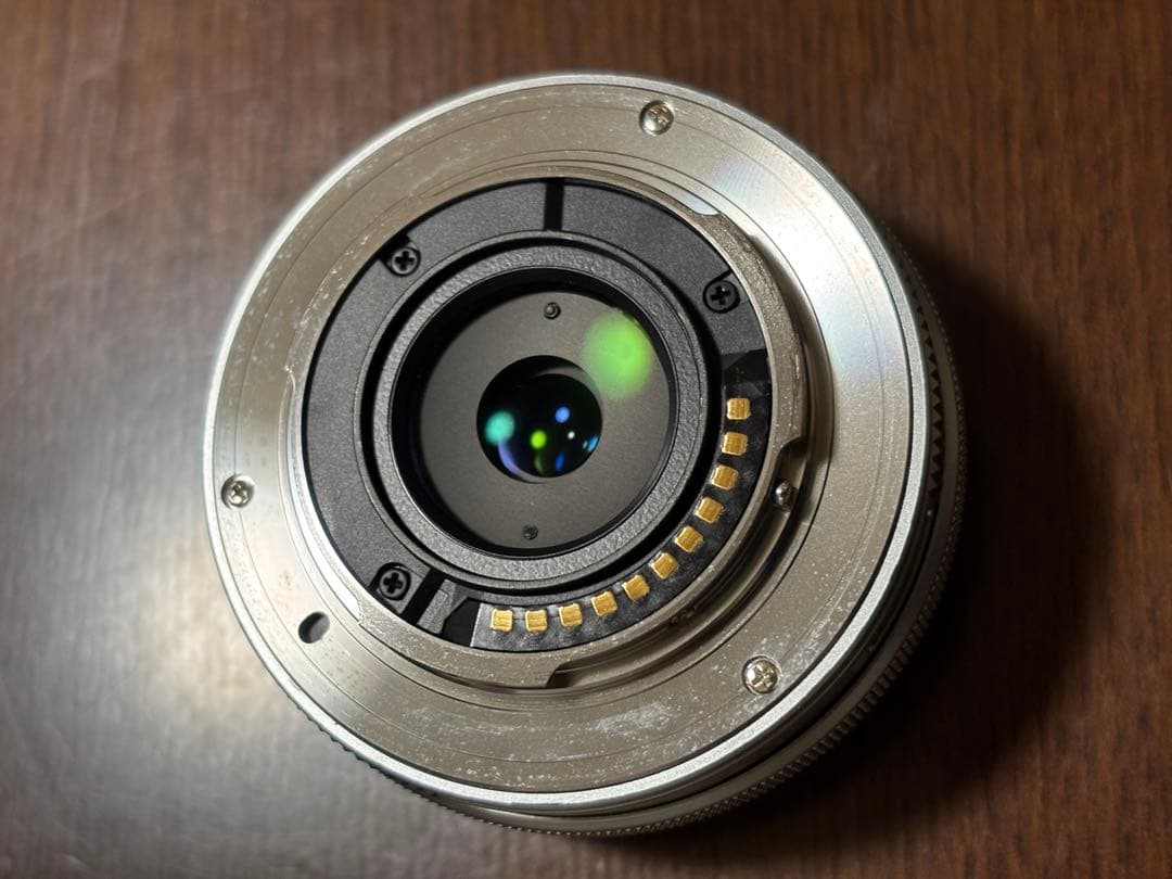 オリンパス OM-D E-M10 Mark III EZダブルズーム 液晶割れ有