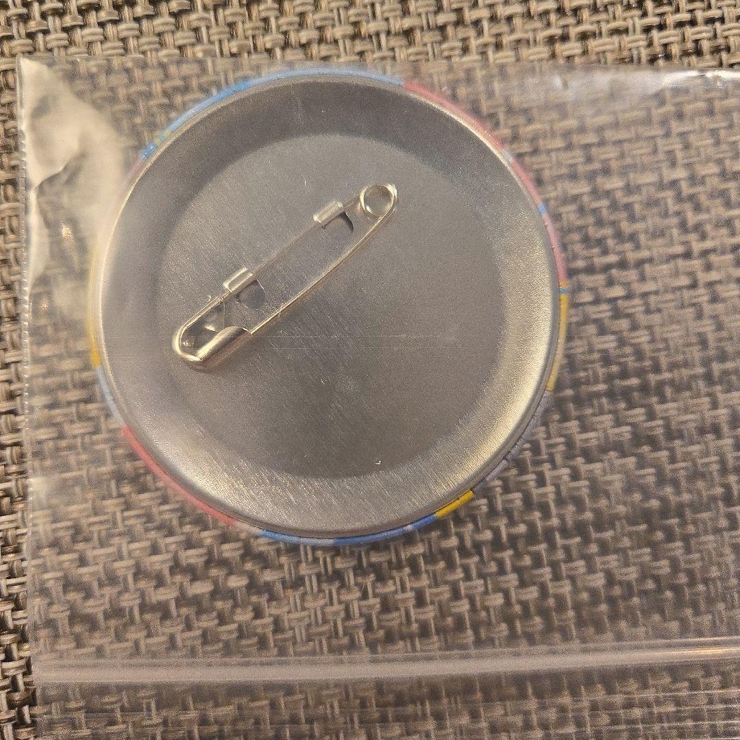 名探偵コナン 青山剛昌ふるさと館200万人達成記念 缶バッジ 毛利蘭