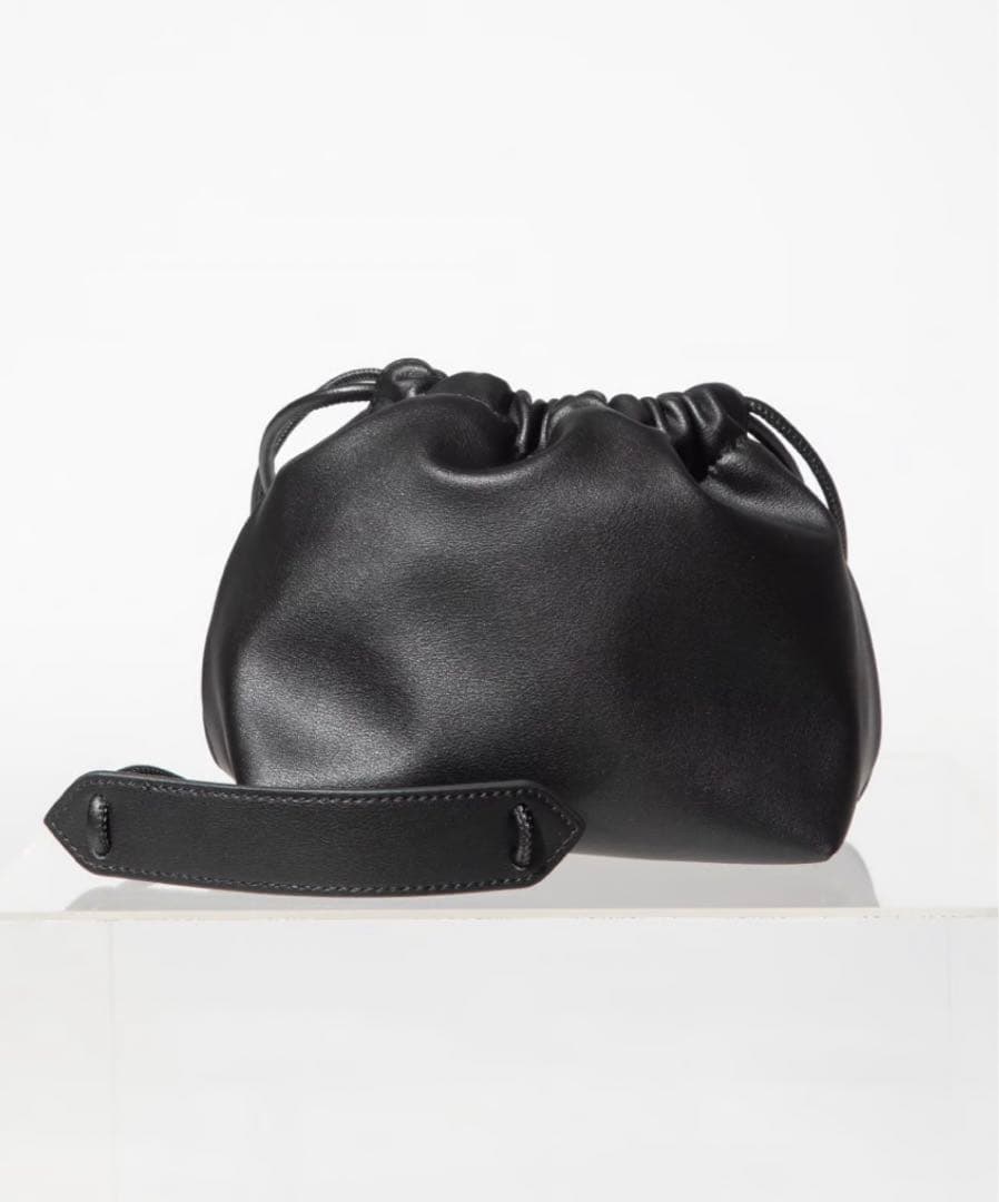 美品】WCJ 若槻千夏 ソフトエコレザー巾着 バッグ WCJ-QU-057BK - メルカリ