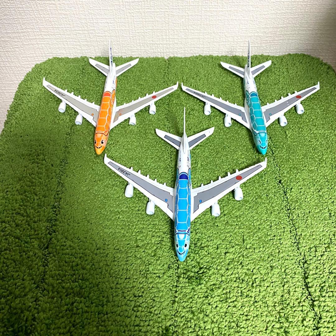 エアバス A380 ANA フライングホヌ　3機セット　1/500 NH50063 1:500 A380 JA381A ANAブルー (WiFiレドーム・ギアつき）ABS